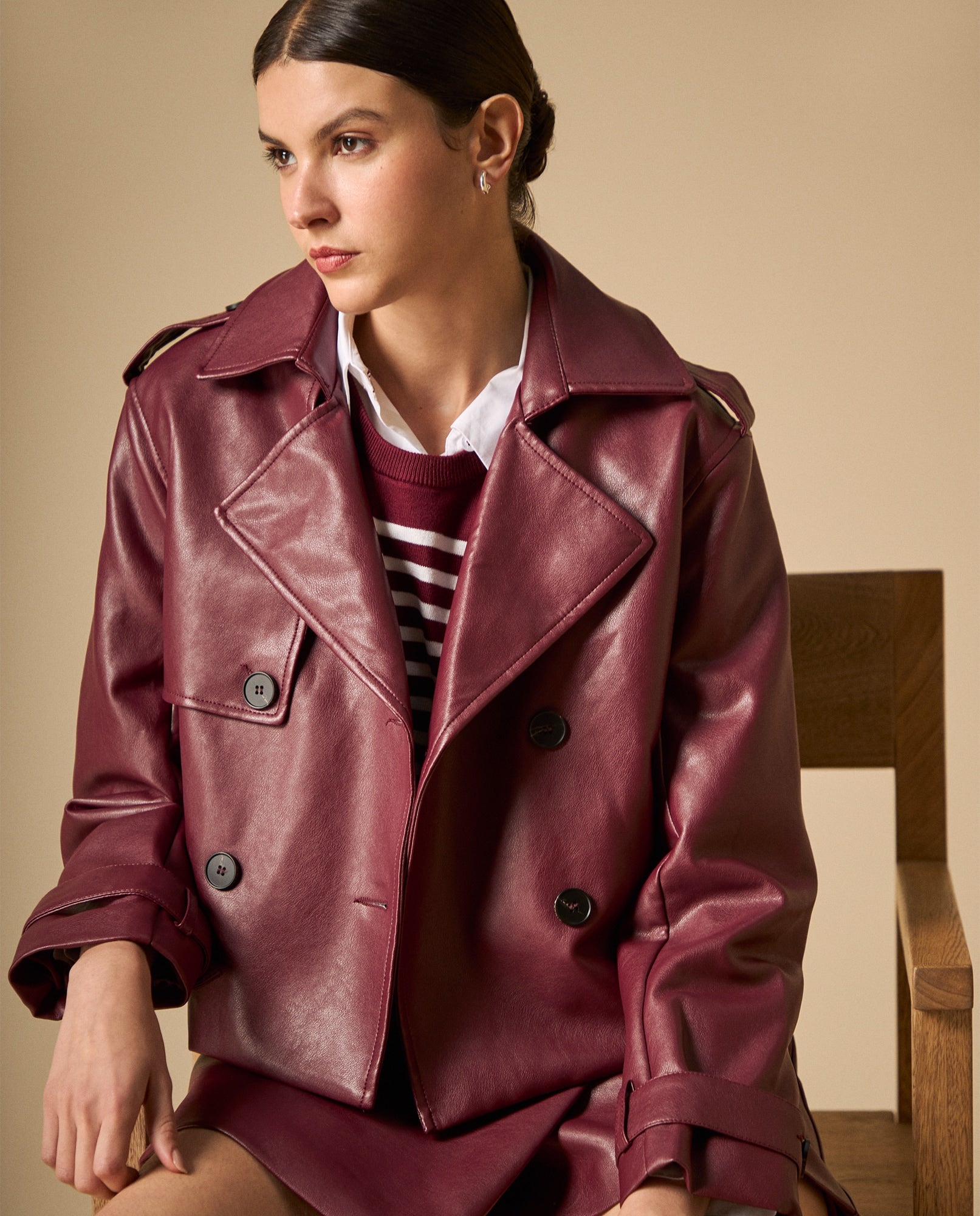 Trench corto con solapa cruzada - Rojo 34_621H213_ROJ191617_0