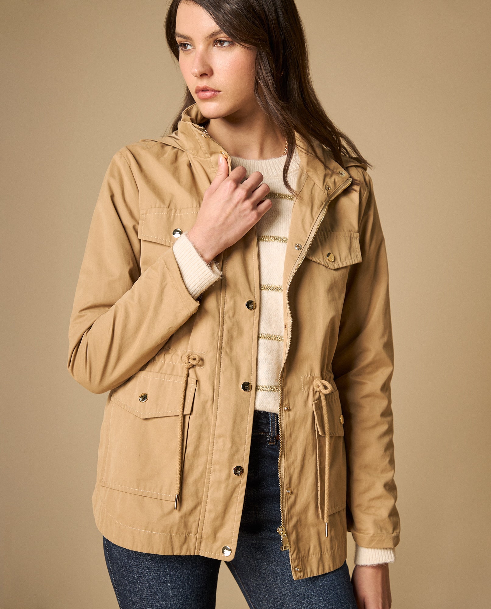 Chaqueta corta estampada con capucha ajustable - Café 34_621H230_CAF181017_0