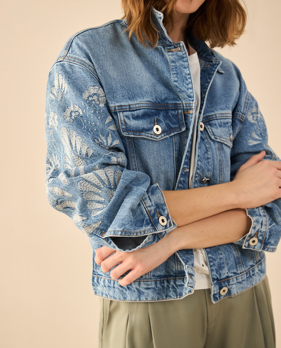 Chaqueta en denim tono medio para mujer - Azul 34_622G100_AZU174015_3