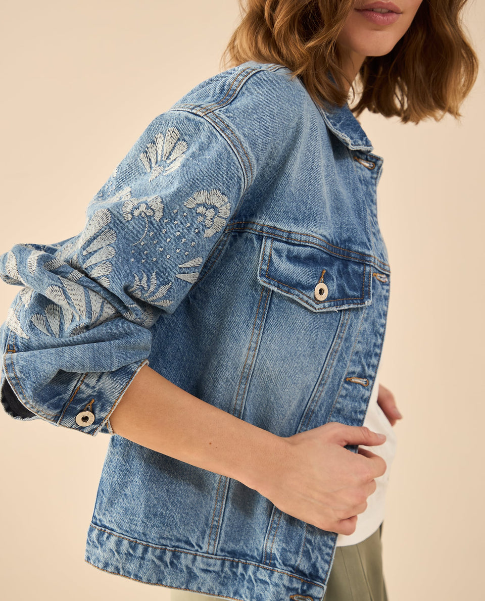 Chaqueta en denim tono medio para mujer - Azul 34_622G100_AZU174015_5