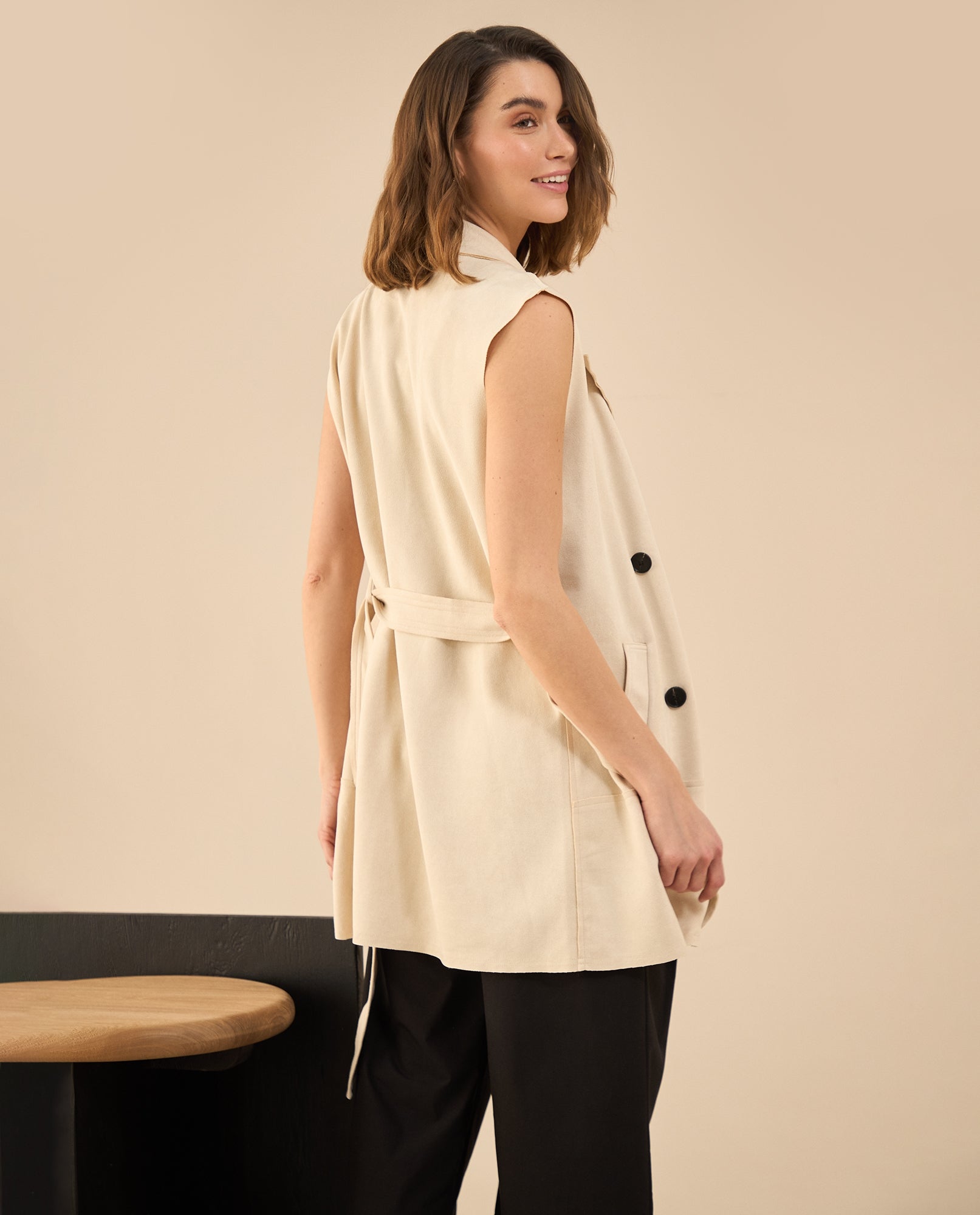 Chaleco tipo gamuza para mujer - Beige 34_622G200_BEI151216_4