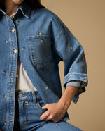 Chaqueta denim con bordado floral - Azul