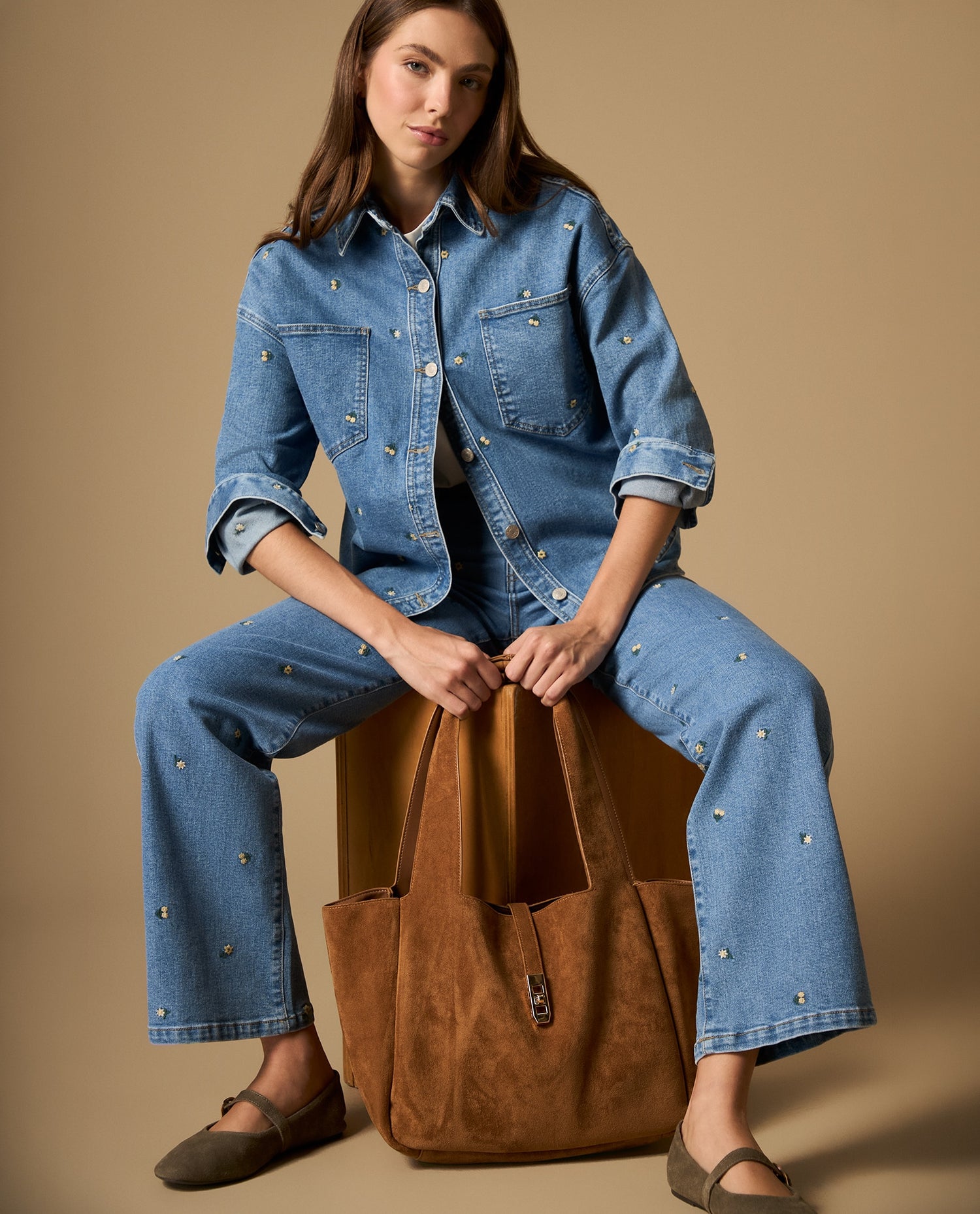 Chaqueta denim con bordado floral - Azul