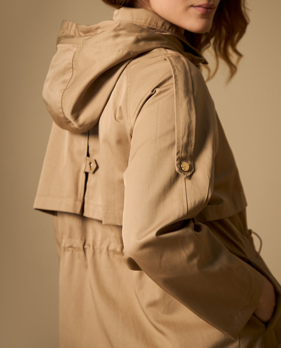 Trench con capucha y ajuste en cintura largo medio - Café 34_622H216_CAF181312_6