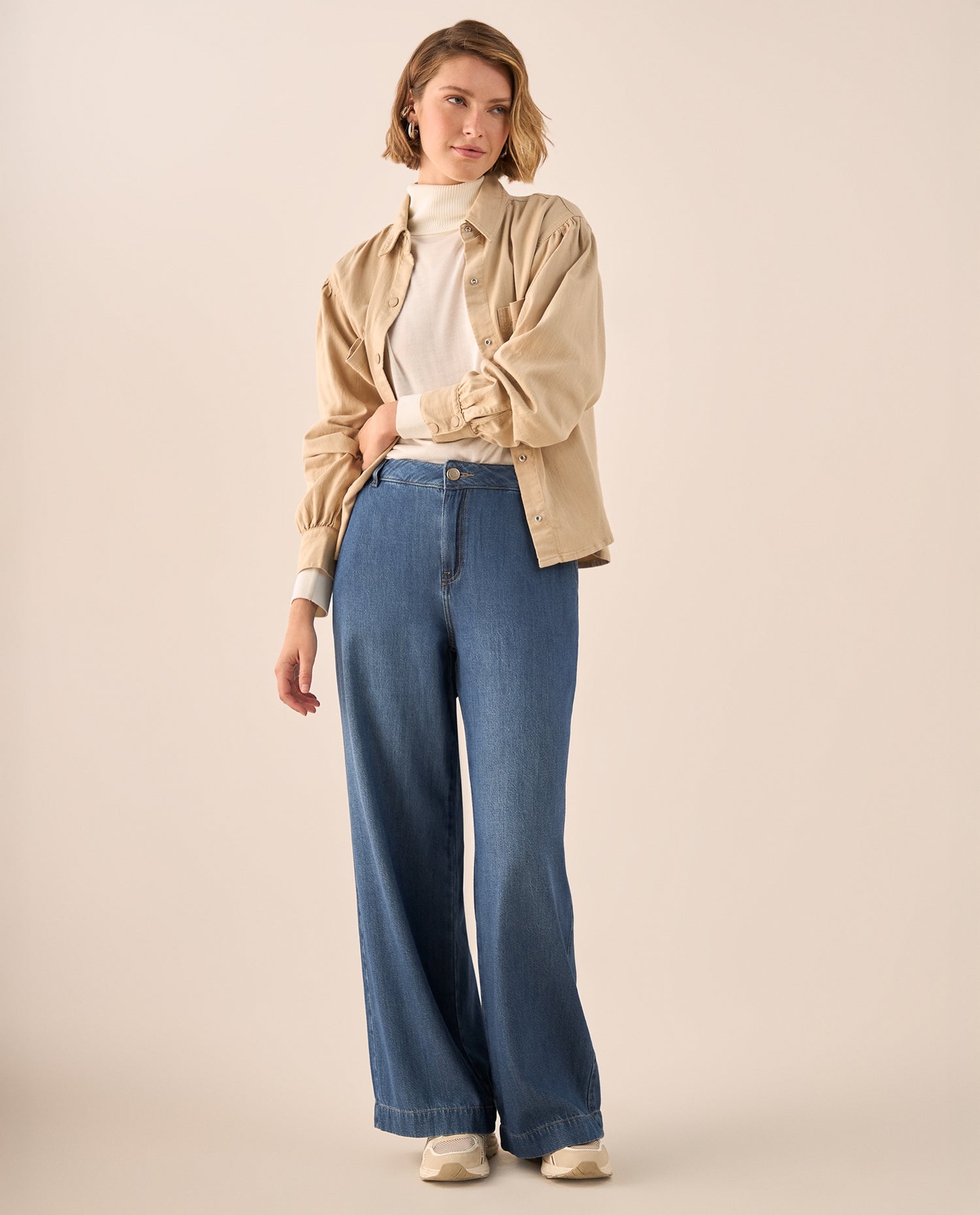 Chaqueta Beige con Puños Elásticos y Bolsillos - Beige