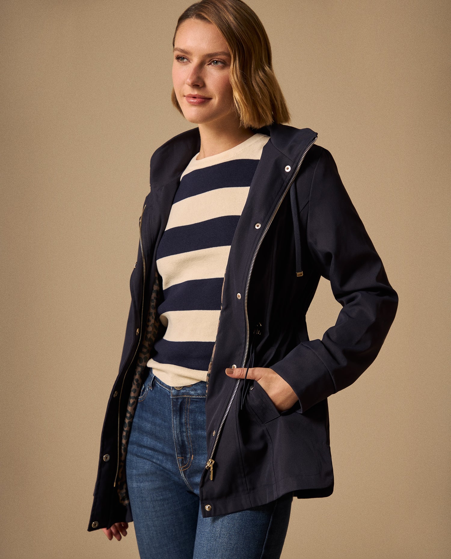 Chaqueta con Capucha y Forro Animal Print - Azul