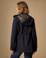 Chaqueta con Capucha y Forro Animal Print - Azul
