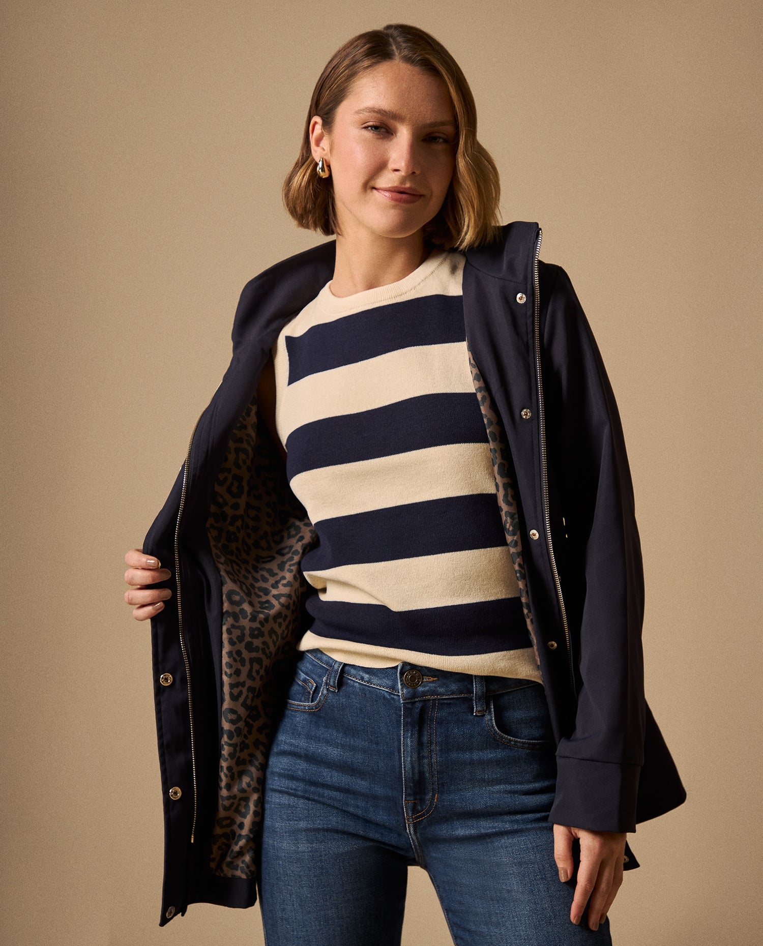 Chaqueta con Capucha y Forro Animal Print - Azul
