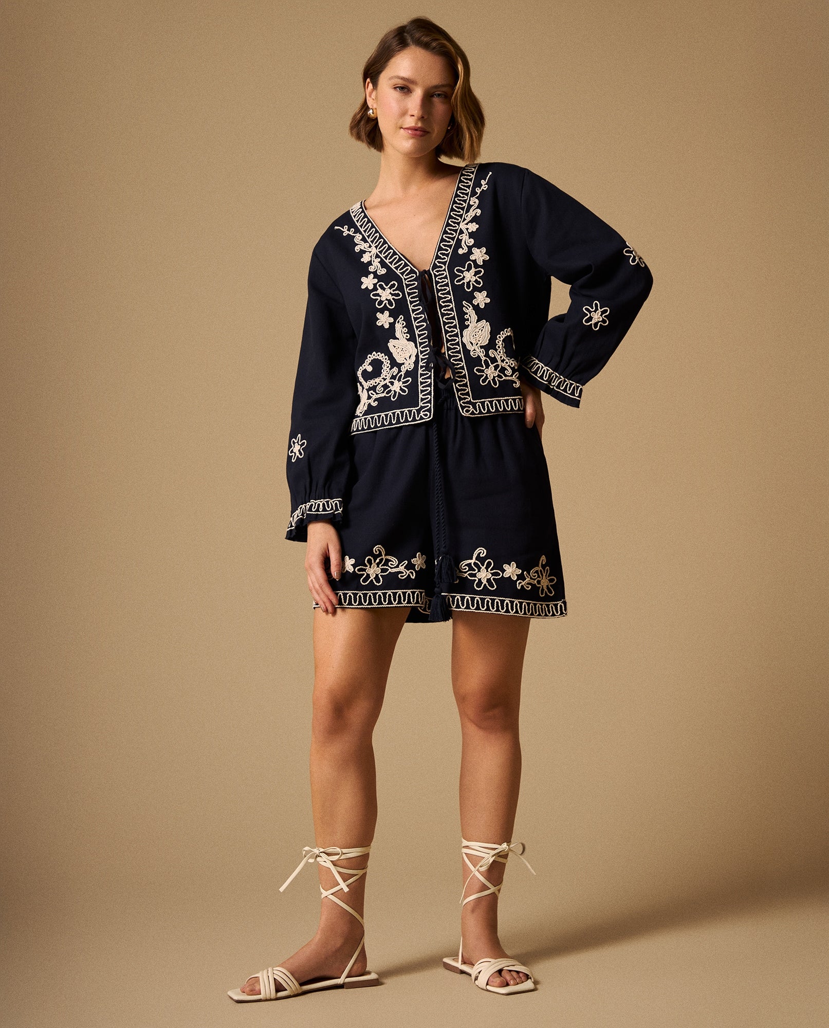 Chaqueta Azul con Bordados Artesanales - Azul 34_629G233_AZU184028_5