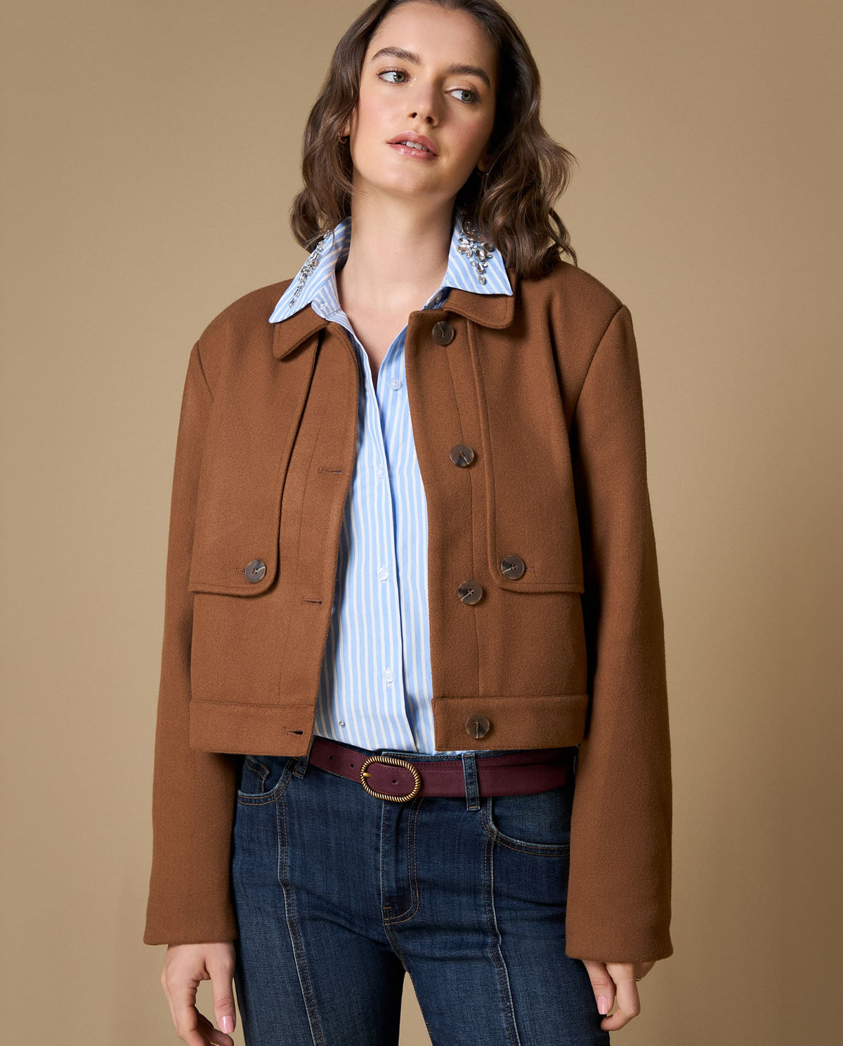 Chaqueta corta cuello alto negra - Cocoa 34_629H211_COC181020_3