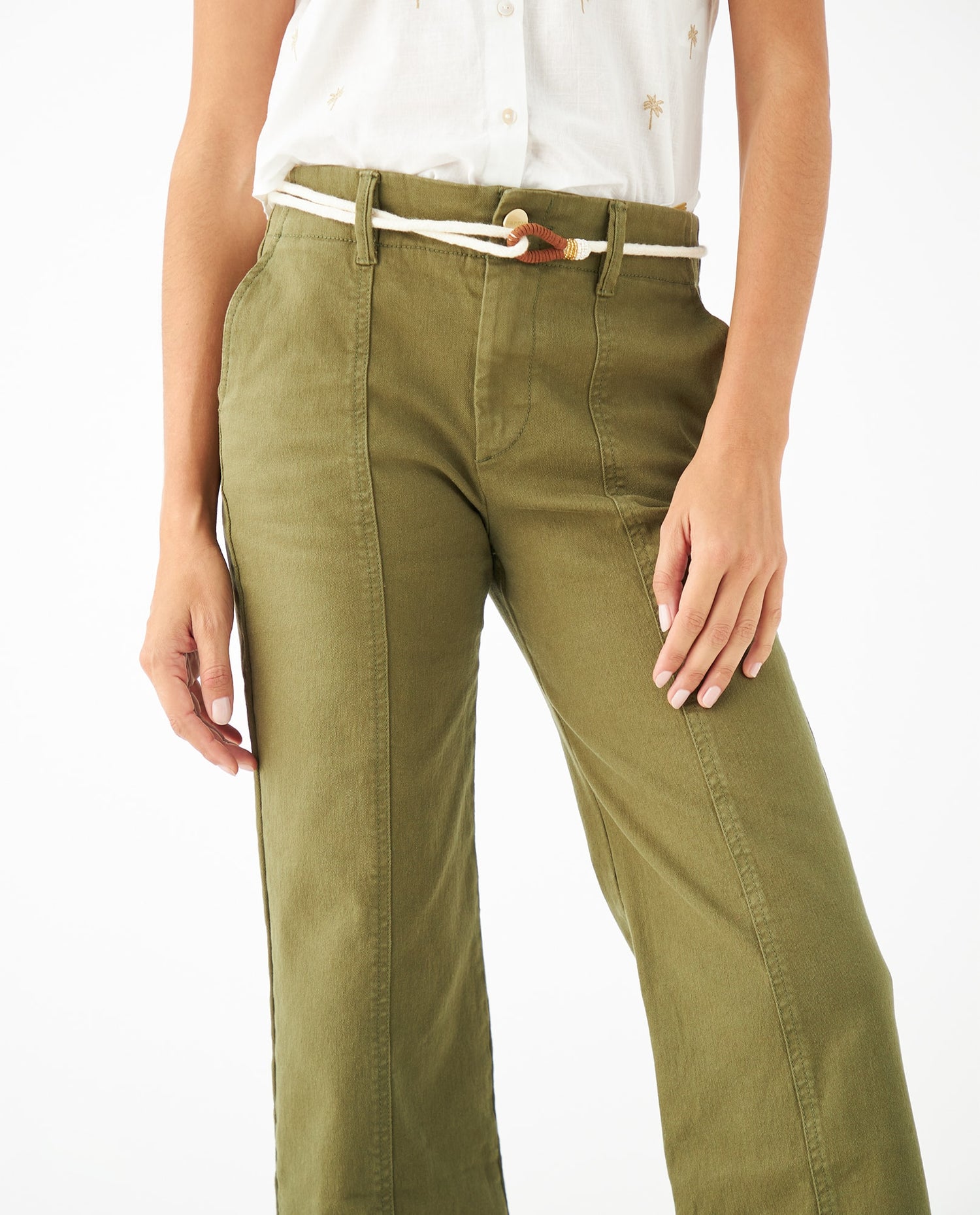 Pantalón con cortes decorativos para mujer - Verde