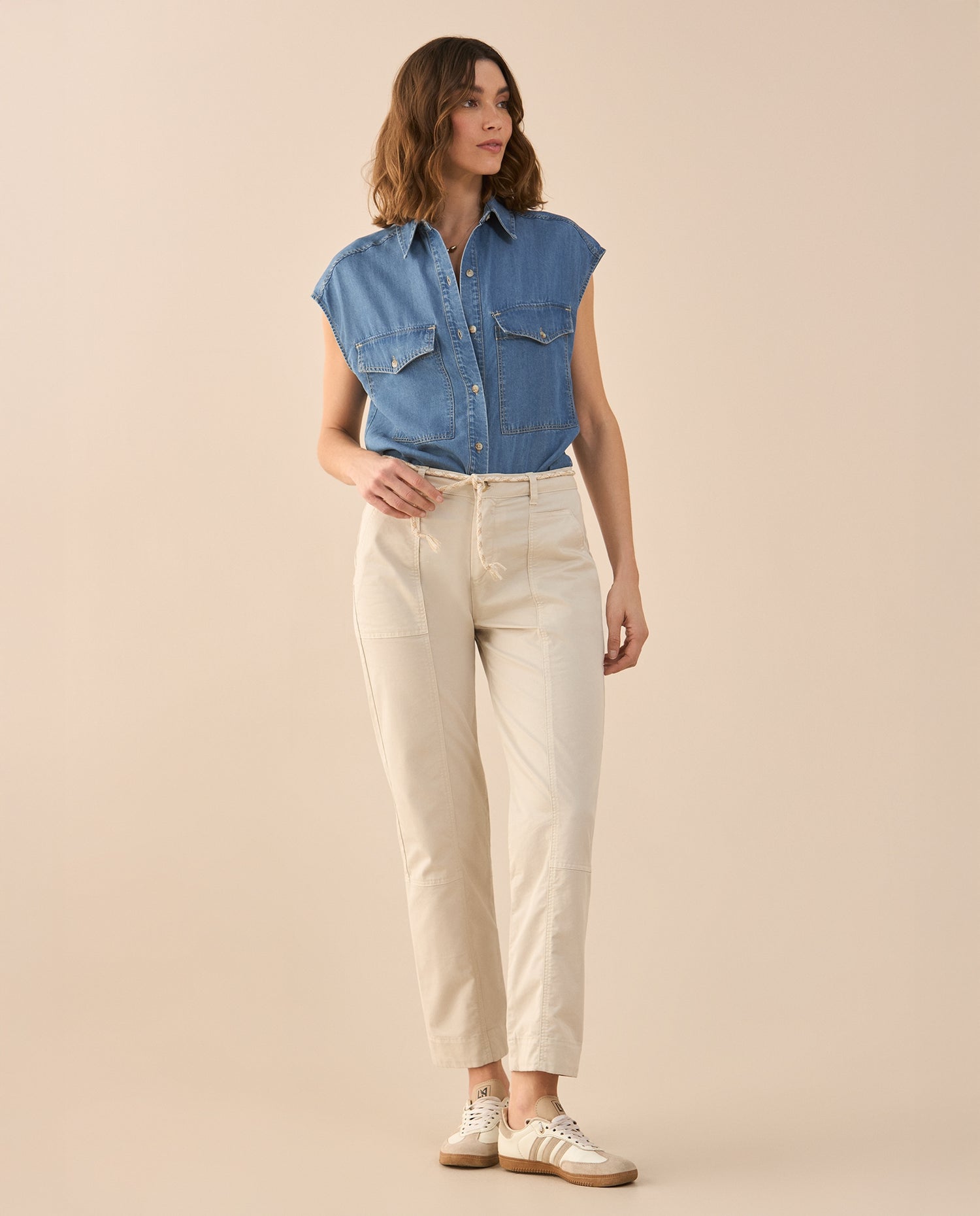 Pantalón con cordón ajustable para mujer - Crudo