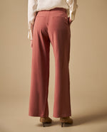 Pantalón fluido con pinzas fit relajado - Rosa