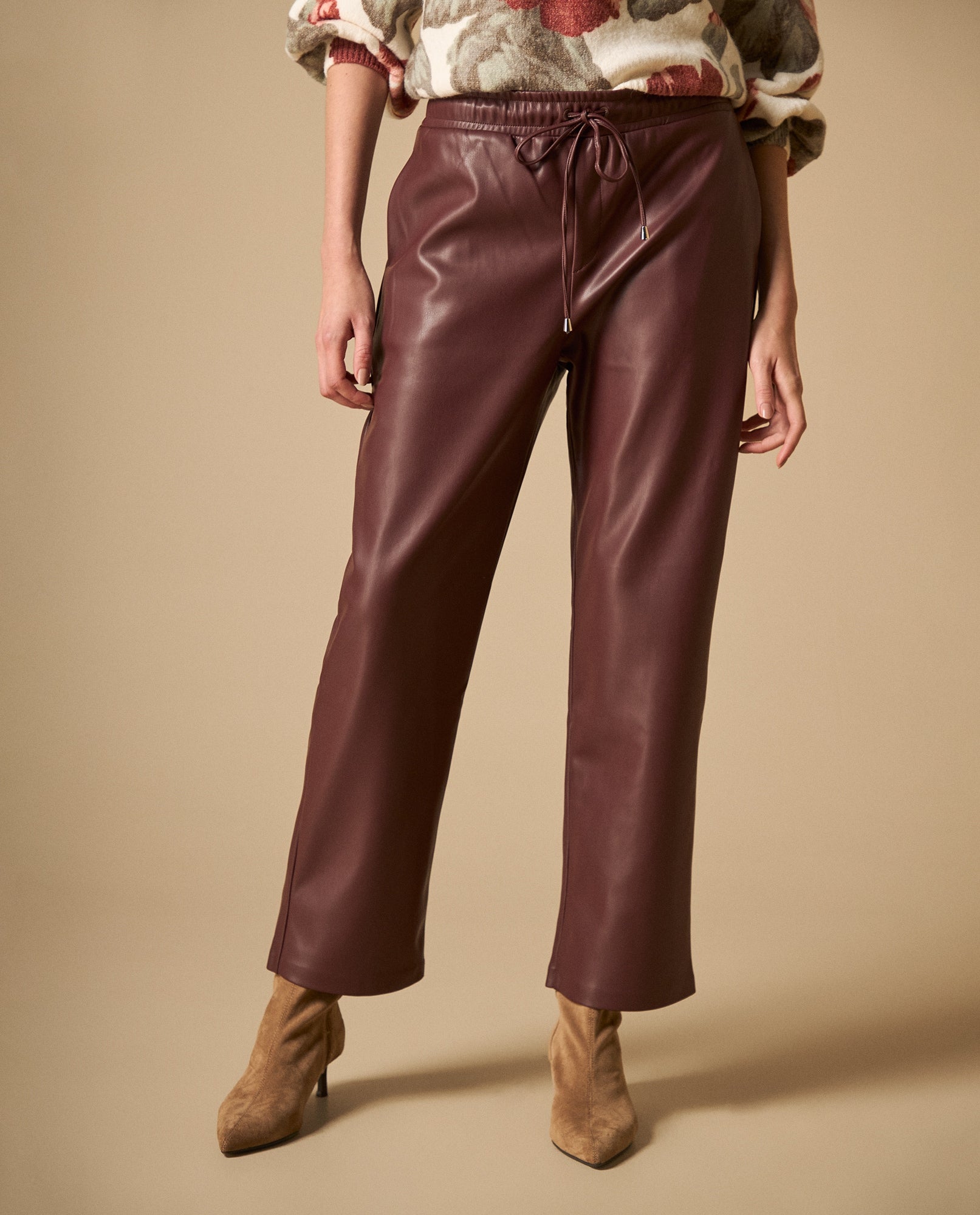 Pantalón jogger tobillero con cordón ajustable - Morado 34_631H001_MOR191619_3