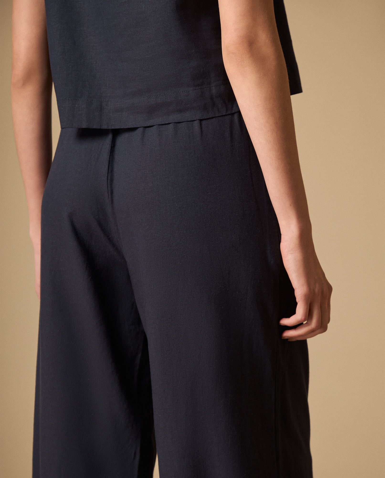 Pantalón de pierna ancha con tejido ligero - Azul 34_631H019_AZU193922_6