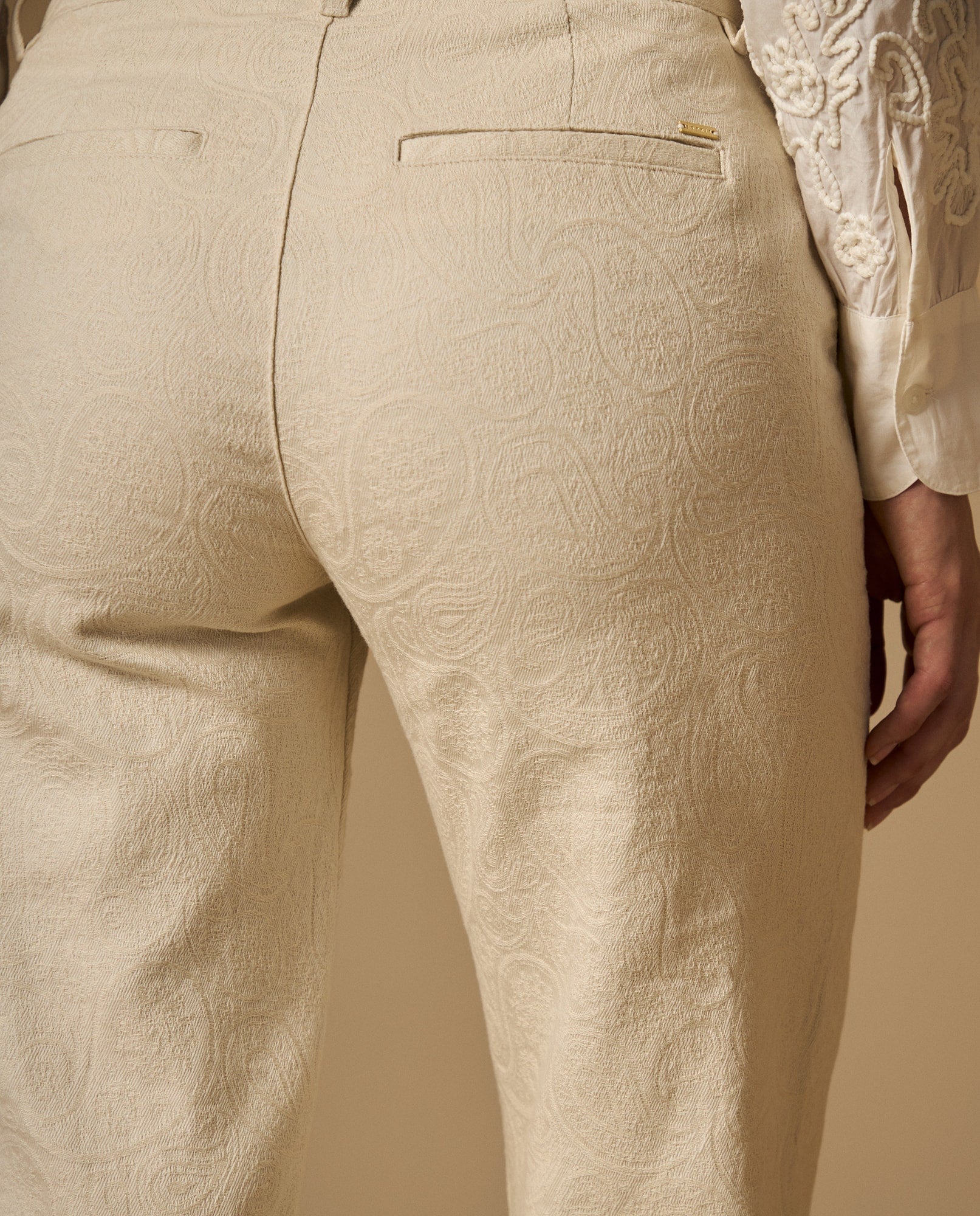 Pantalón chino tobillero con cinturón - Beige 34_632H000_BEI141107_5