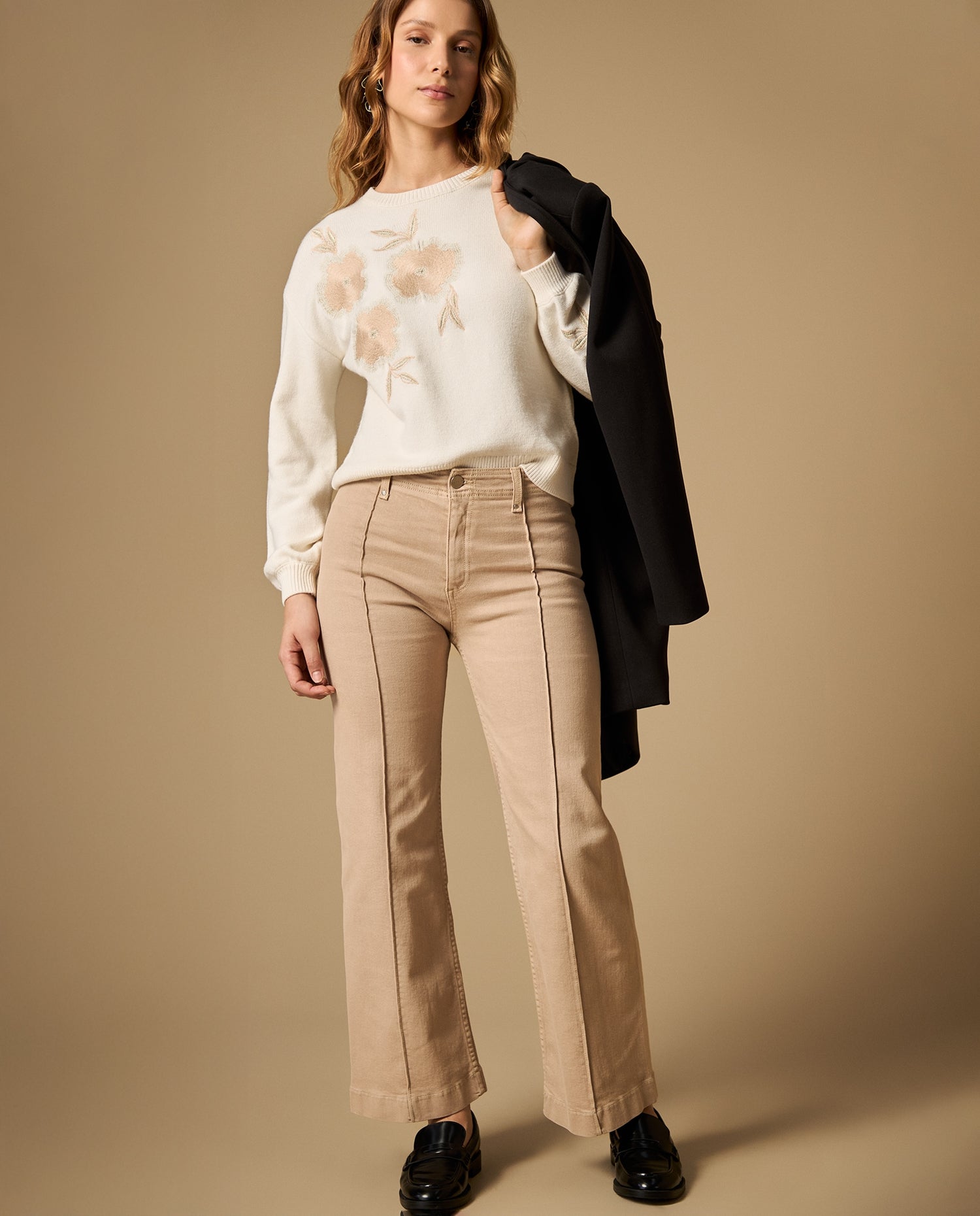 Pantalón wide leg con costuras marcadas - Beige