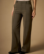 Pantalón recto con pinzas frontales - Verde