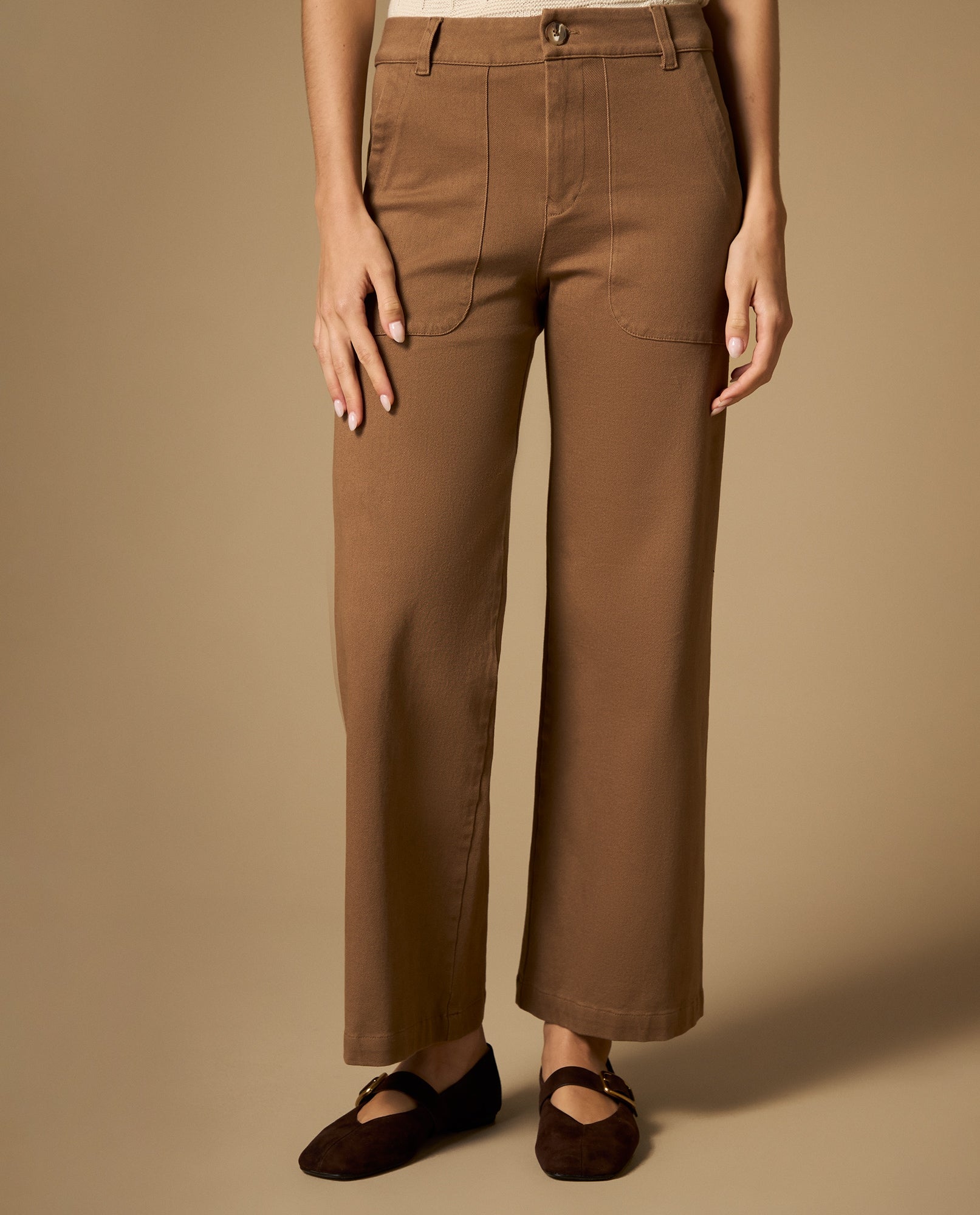 Pantalón pierna recta con tejido stretch - Cafe 34_632H013_MOC181019_4
