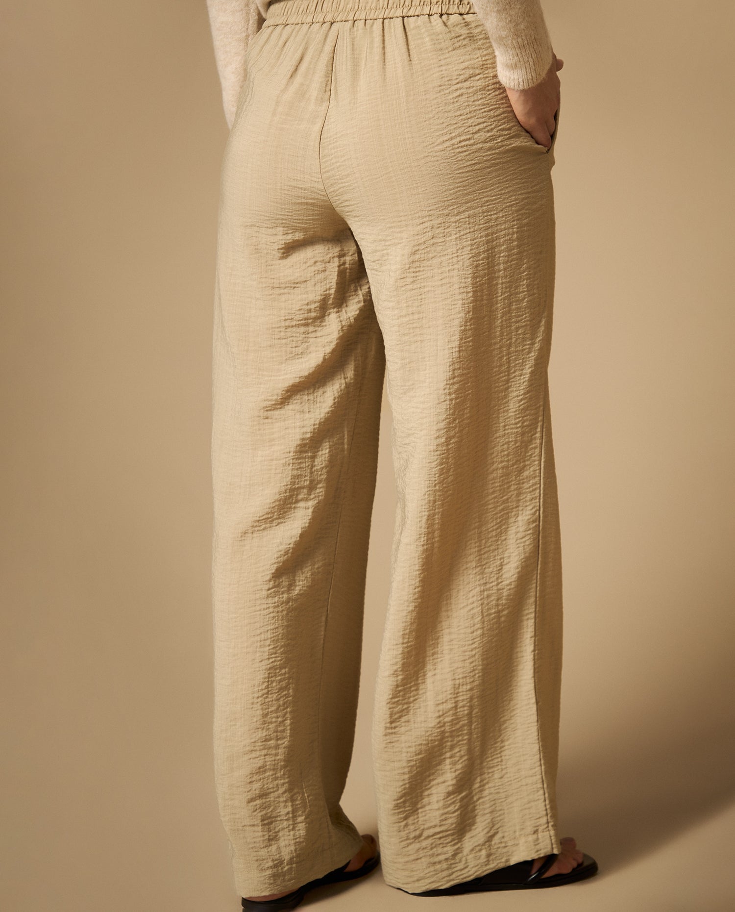 Pantalón silueta recta tejido fluido - Beige