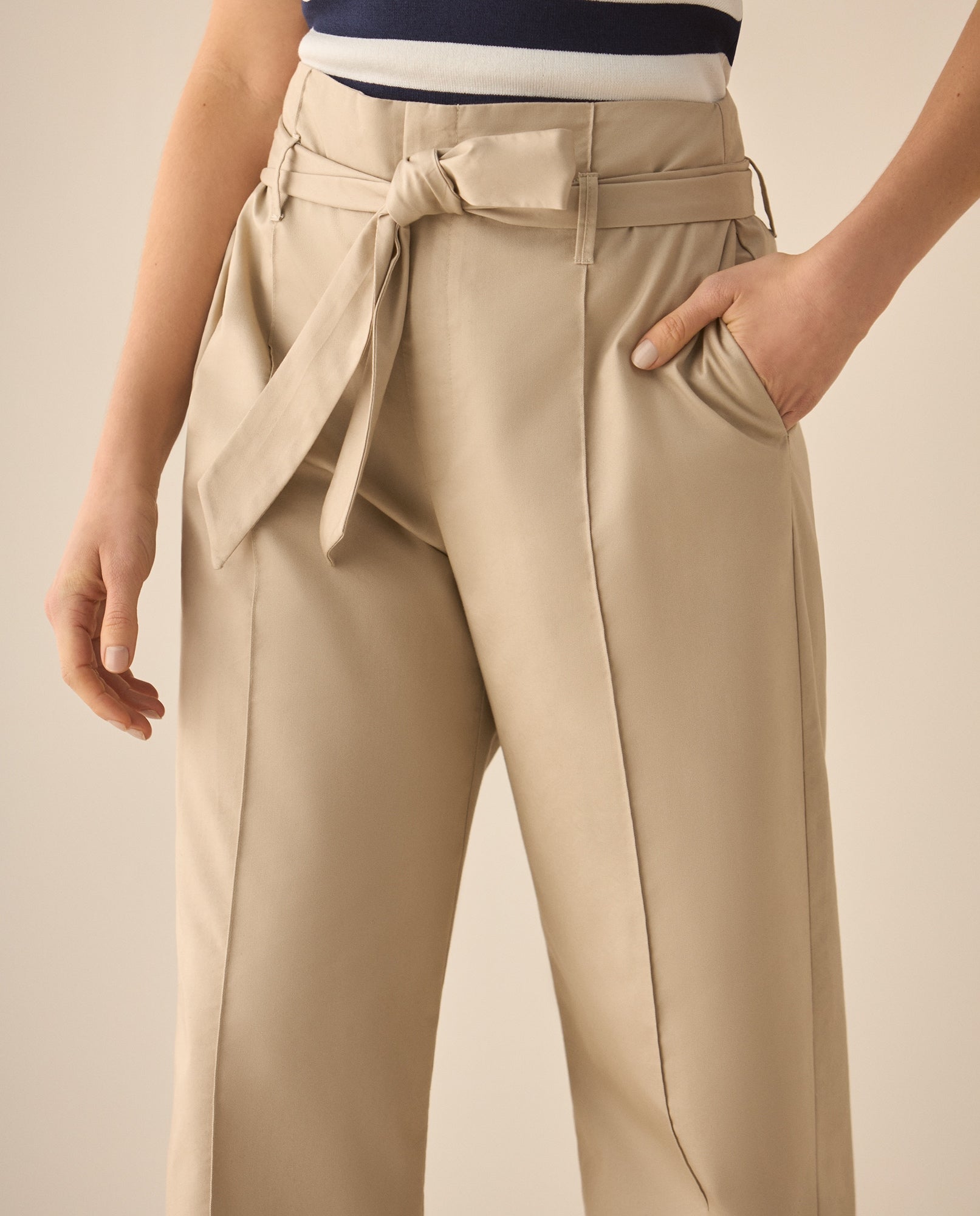 Pantalón recto con cinturon a juego para mujer  - Crudo 34_633G000_CRU151305_4