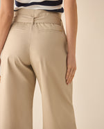 Pantalón recto con cinturon a juego para mujer  - Crudo