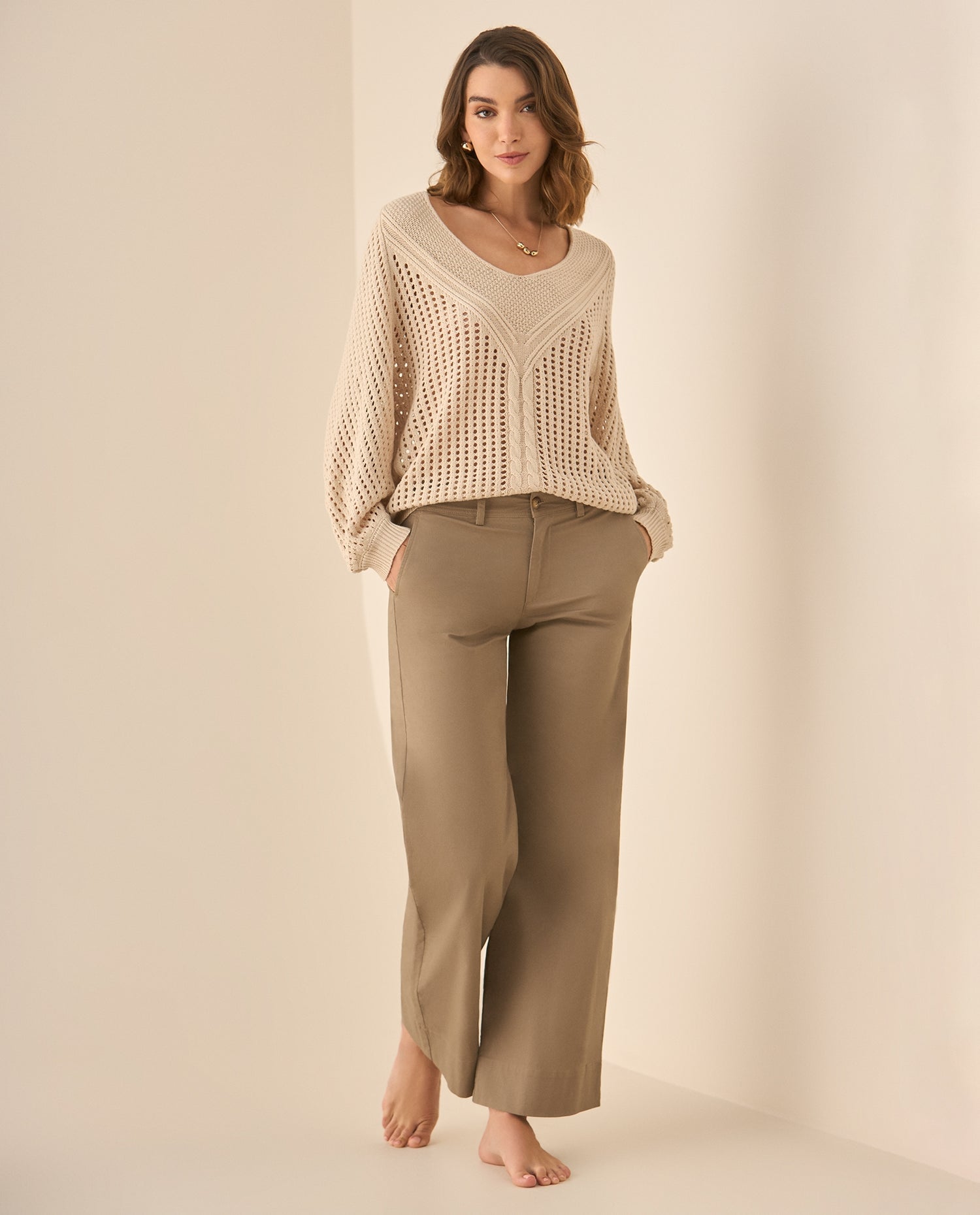 Pantalón clásico recto para mujer  - Beige