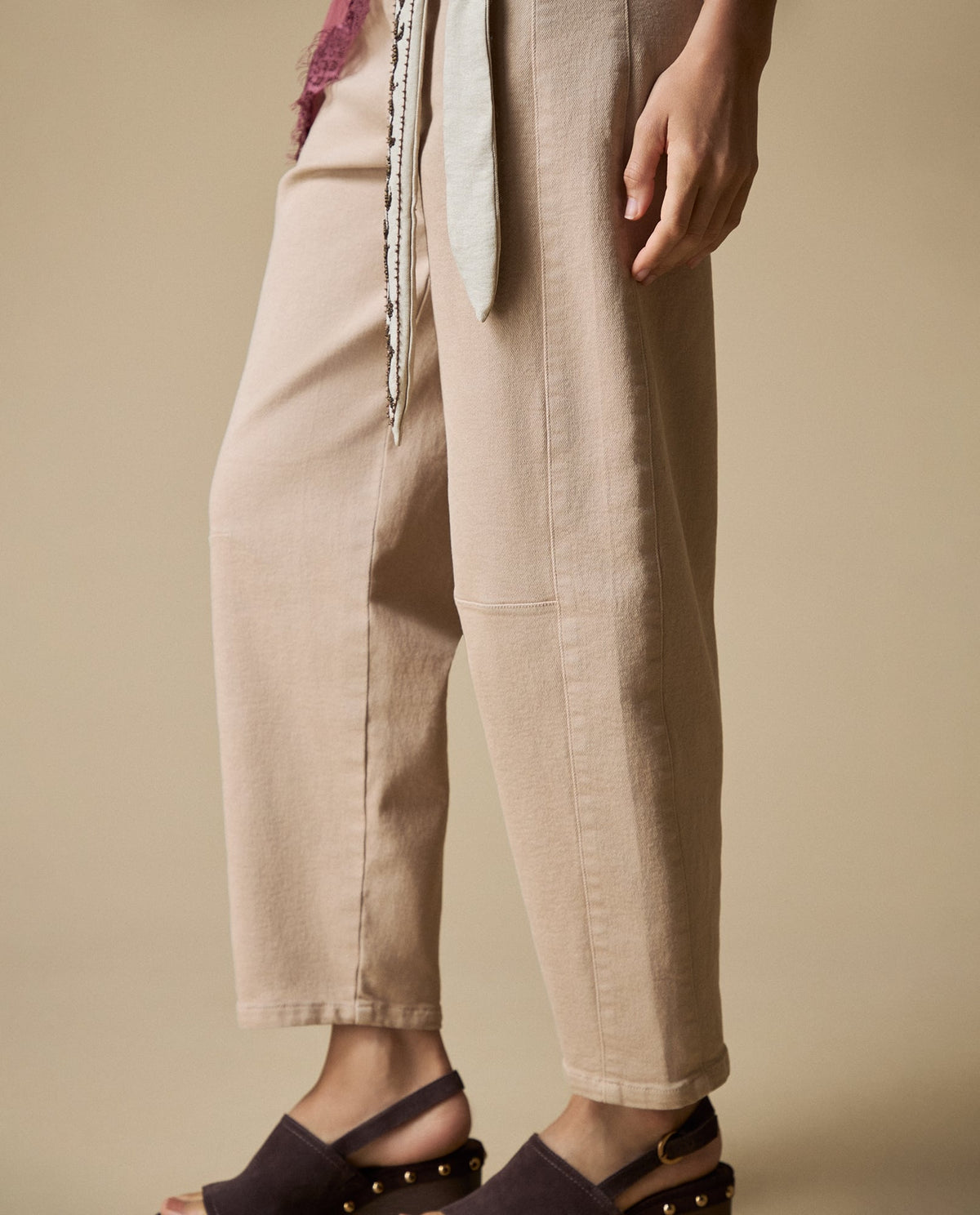 Pantalón Flare Mujer - Beige 34_633H017_BEI151307_4