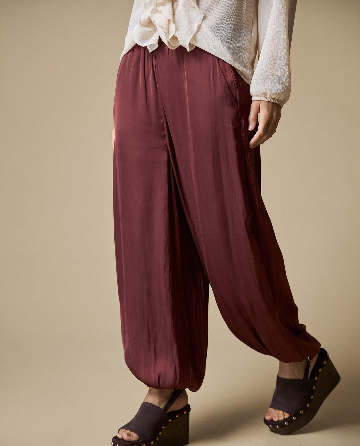 Pantalón Tobillero Relaxed - Cafe 34_633H018_CAF191327_3