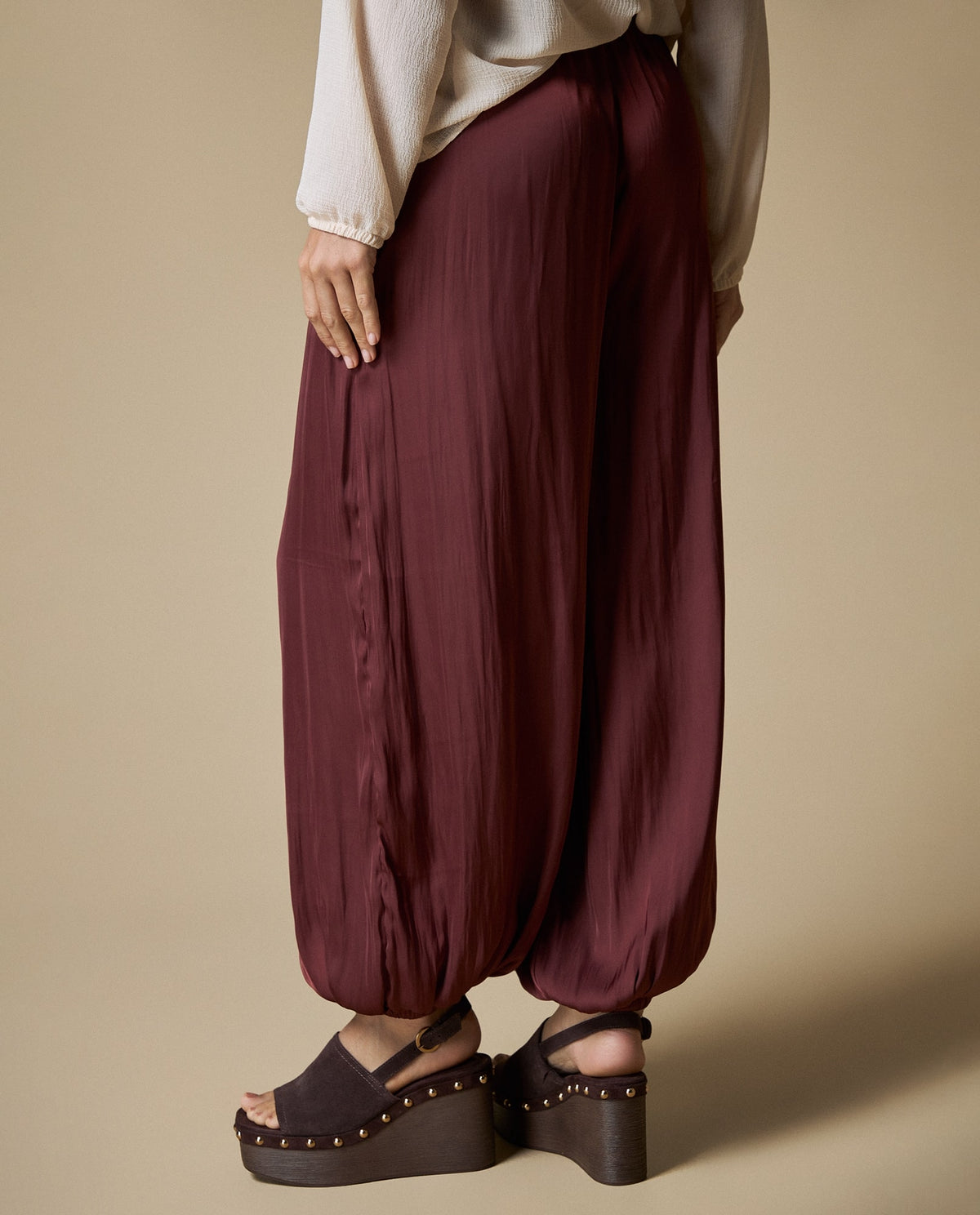 Pantalón Tobillero Relaxed - Cafe 34_633H018_CAF191327_5