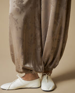 Pantalón estilo harén floral - Gris 34_633H025_GRI181110_5