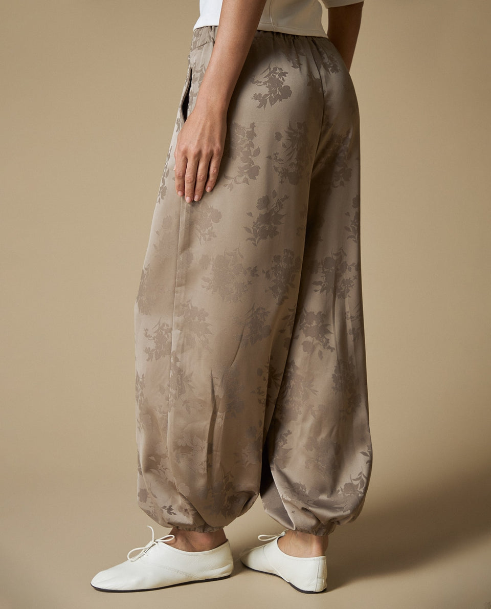 Pantalón estilo harén floral - Gris 34_633H025_GRI181110_6