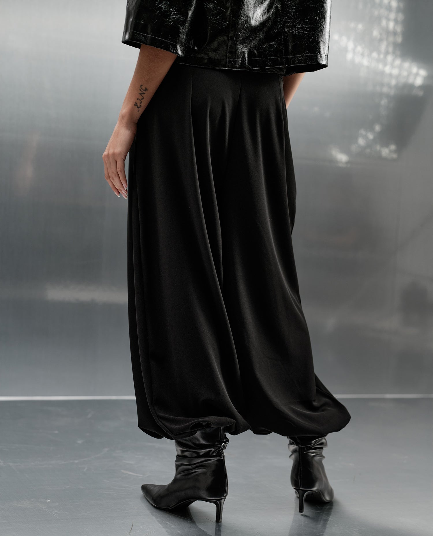 Pantalón Relaxed Tobillero - Negro