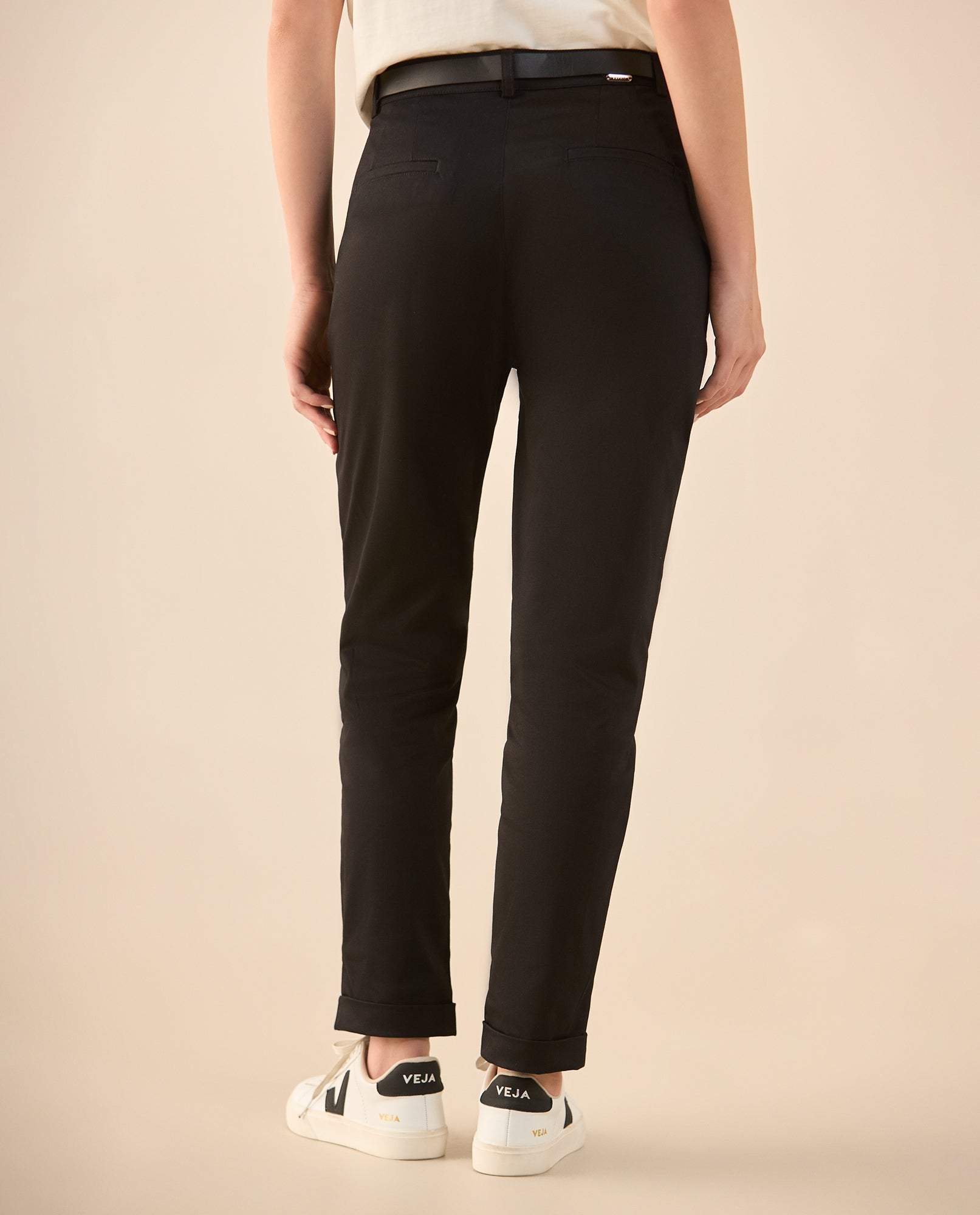 Pantalón con guardapolvo el ruedo para mujer - Negro 34_635G303_NEG194004_4
