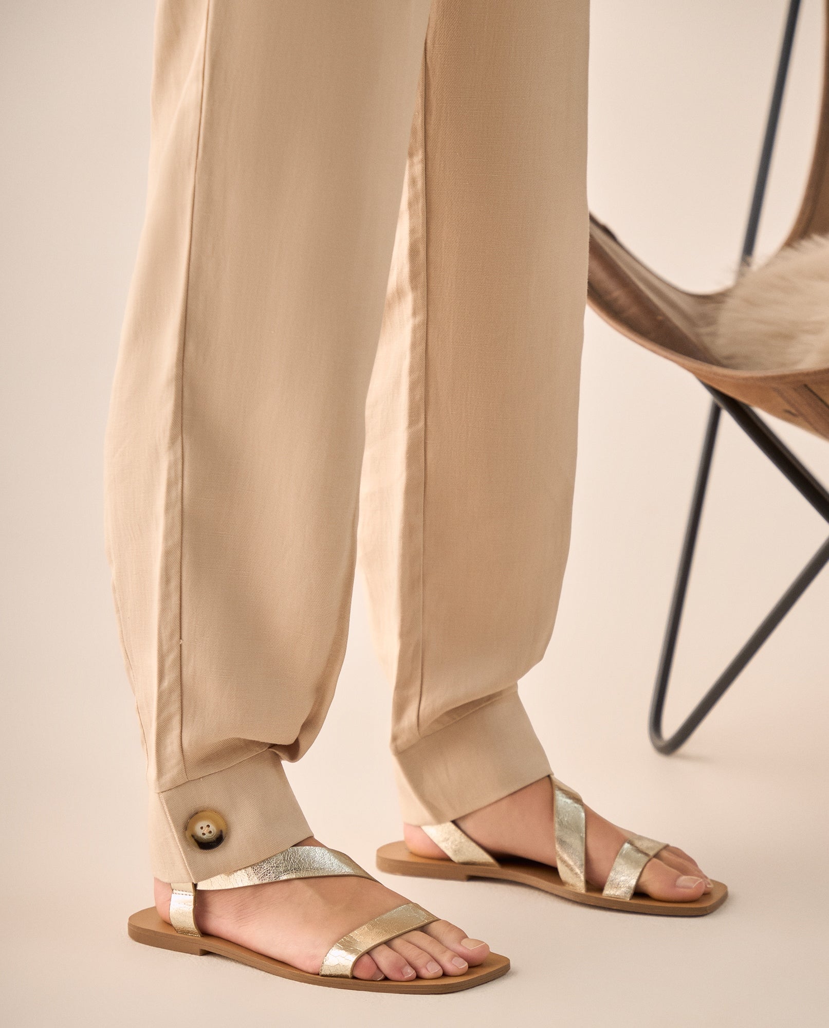 Pantalón Beige con Mezcla de Lyocell y Lino - Beige 34_639G005_BEI141107_5