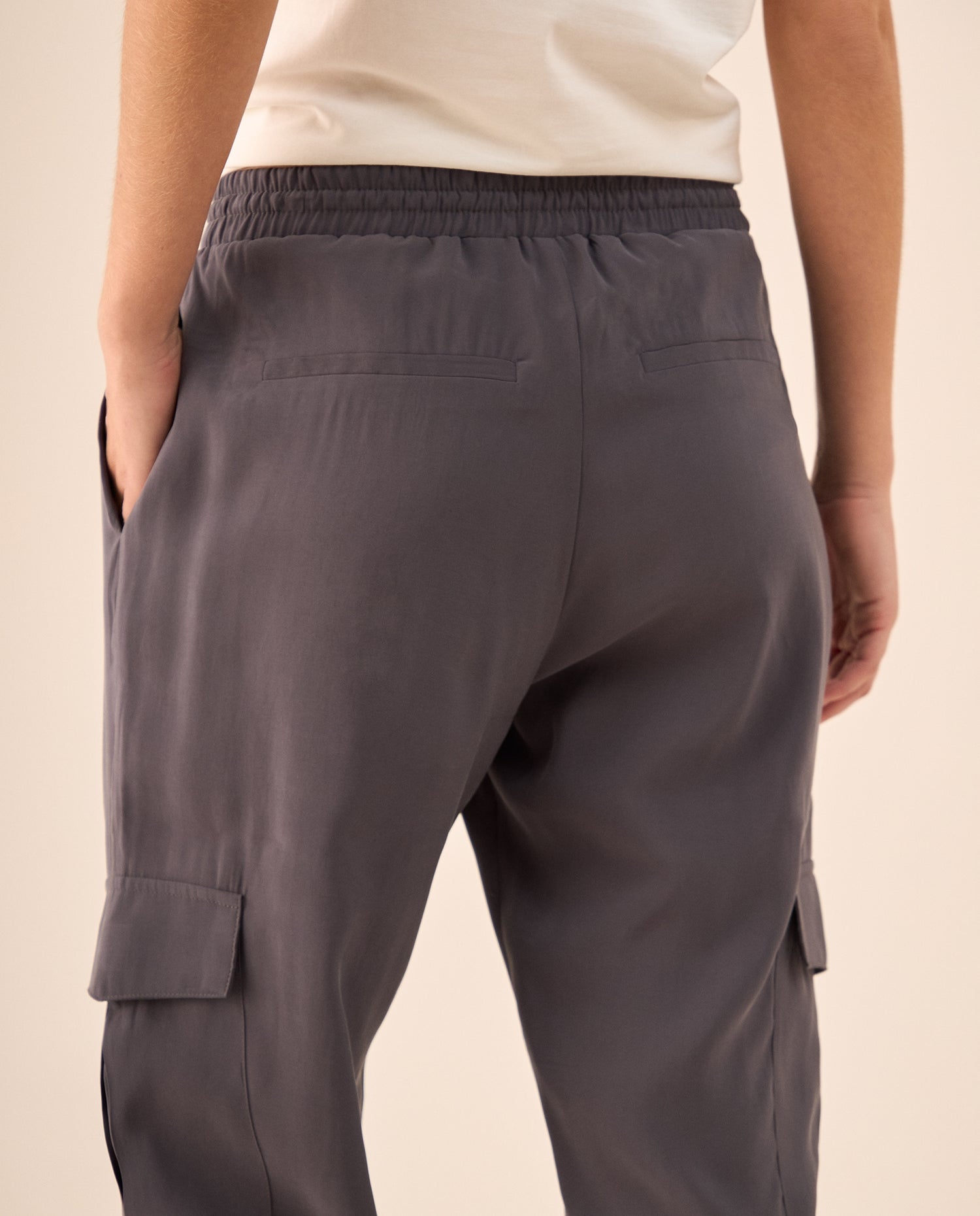 Pantalón Cargo con Cintura Elástica - Gris