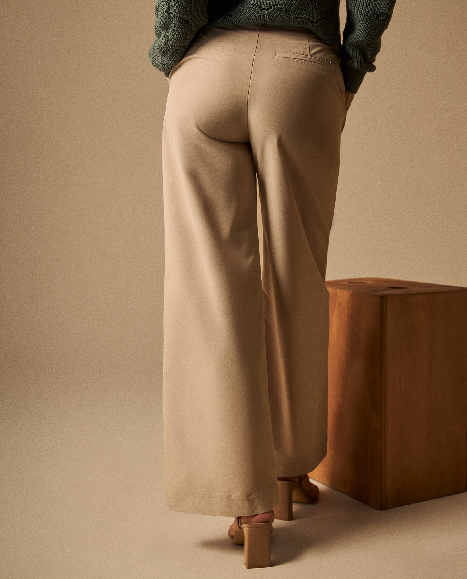 Pantalón Wide Leg con Caída Natural - Beige 34_639G012_BEI151306_5