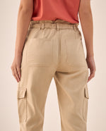 Pantalón Cargo Beige con Cintura Elástica - Beige