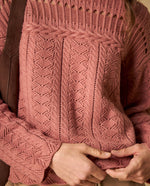 Suéter tejido con textura y trenzas cuello redondo - Rosa