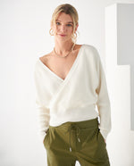 Camisa tejida con escote en V para mujer - Crudo