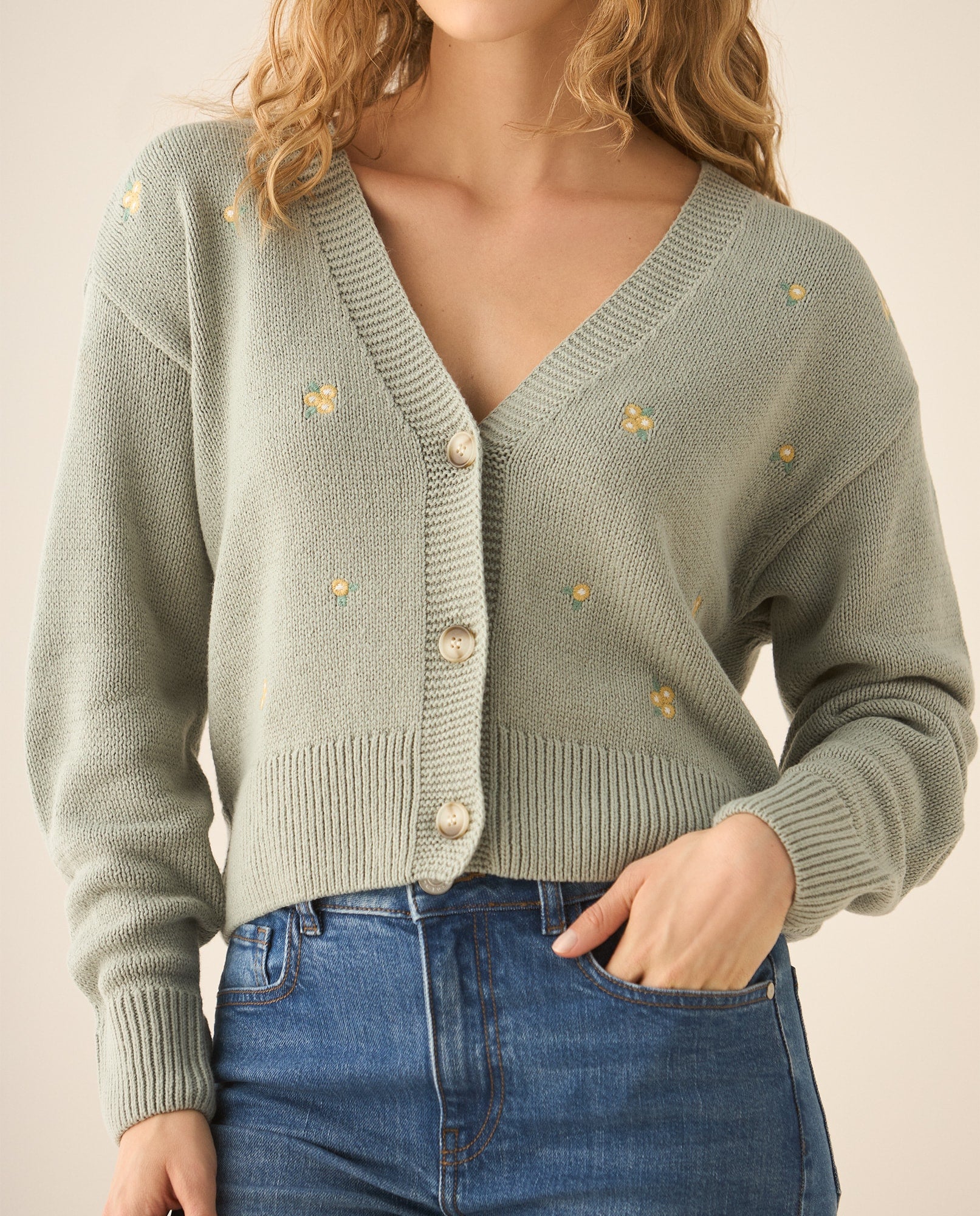 Suéter tejido con detalles bordados para mujer  - Verde 34_662G205_VER114804_3