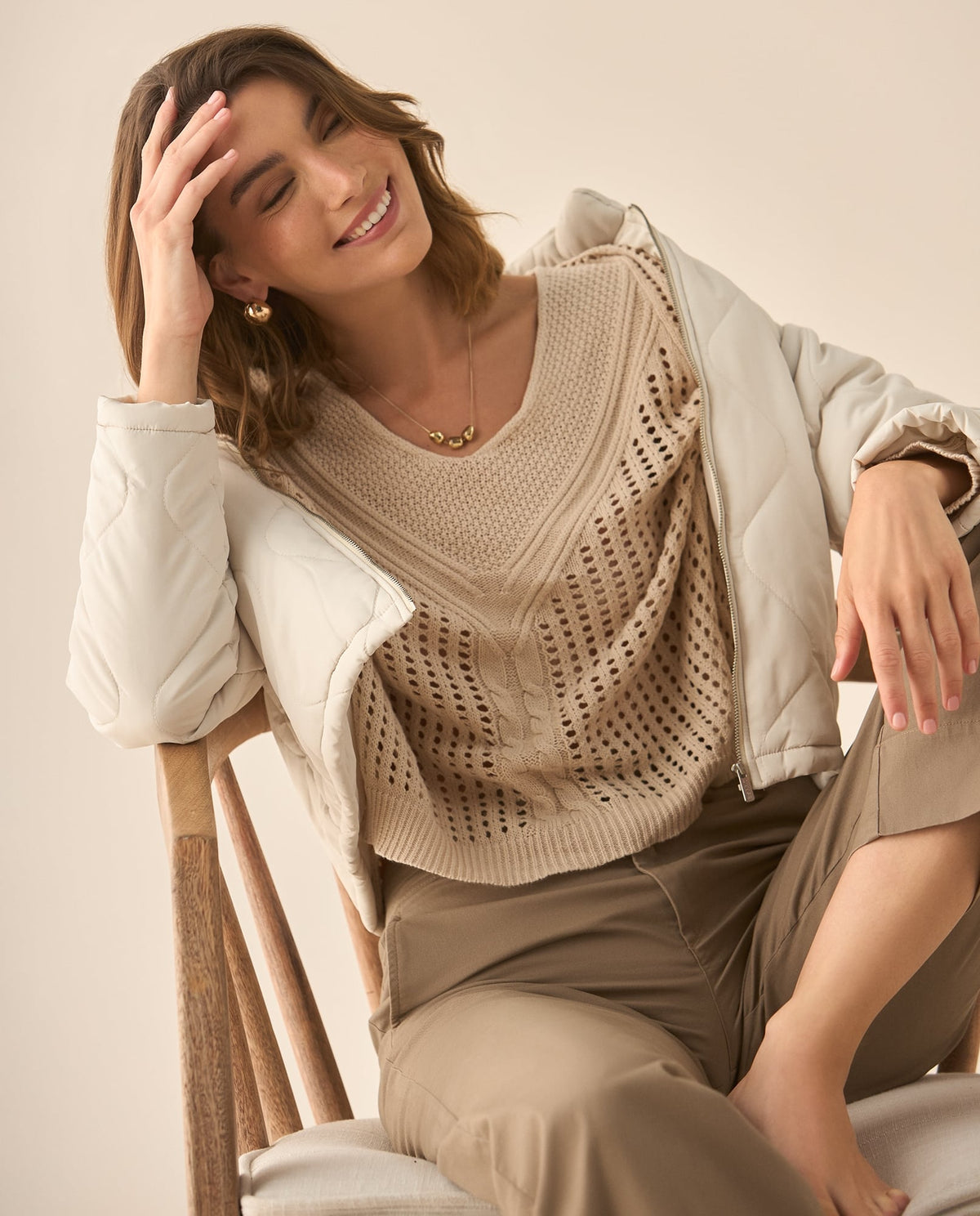 Buzo escote en V con tejido abierto para mujer  - Beige 34_662G220_BEI151216_3