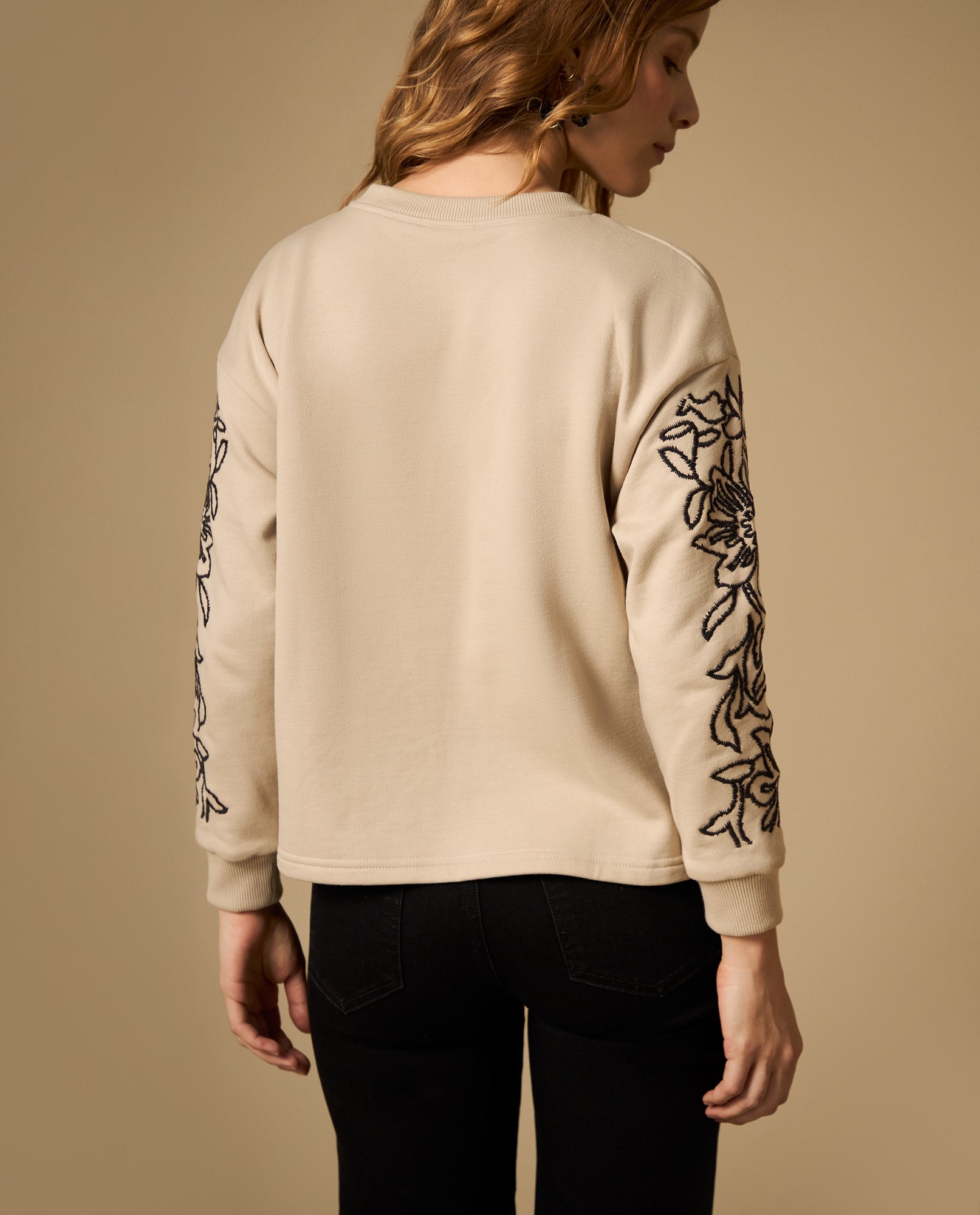 Suéter tejido con bordado floral en mangas - Bronce 34_662H000_BRO161213_4