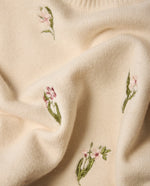 Suéter tejido con bordado floral cuello redondo - Crudo