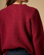 Suéter tejido con textura y botones dorados cuello redondo - Rojo