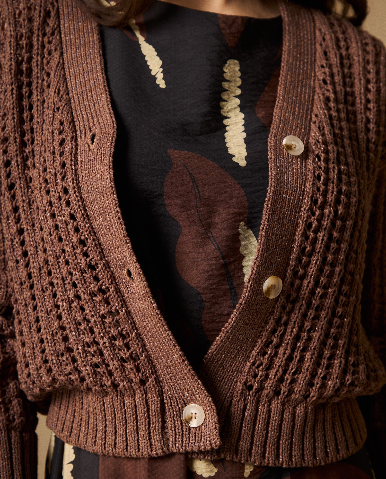 Cardigan Tejido Calado Marrón - Café