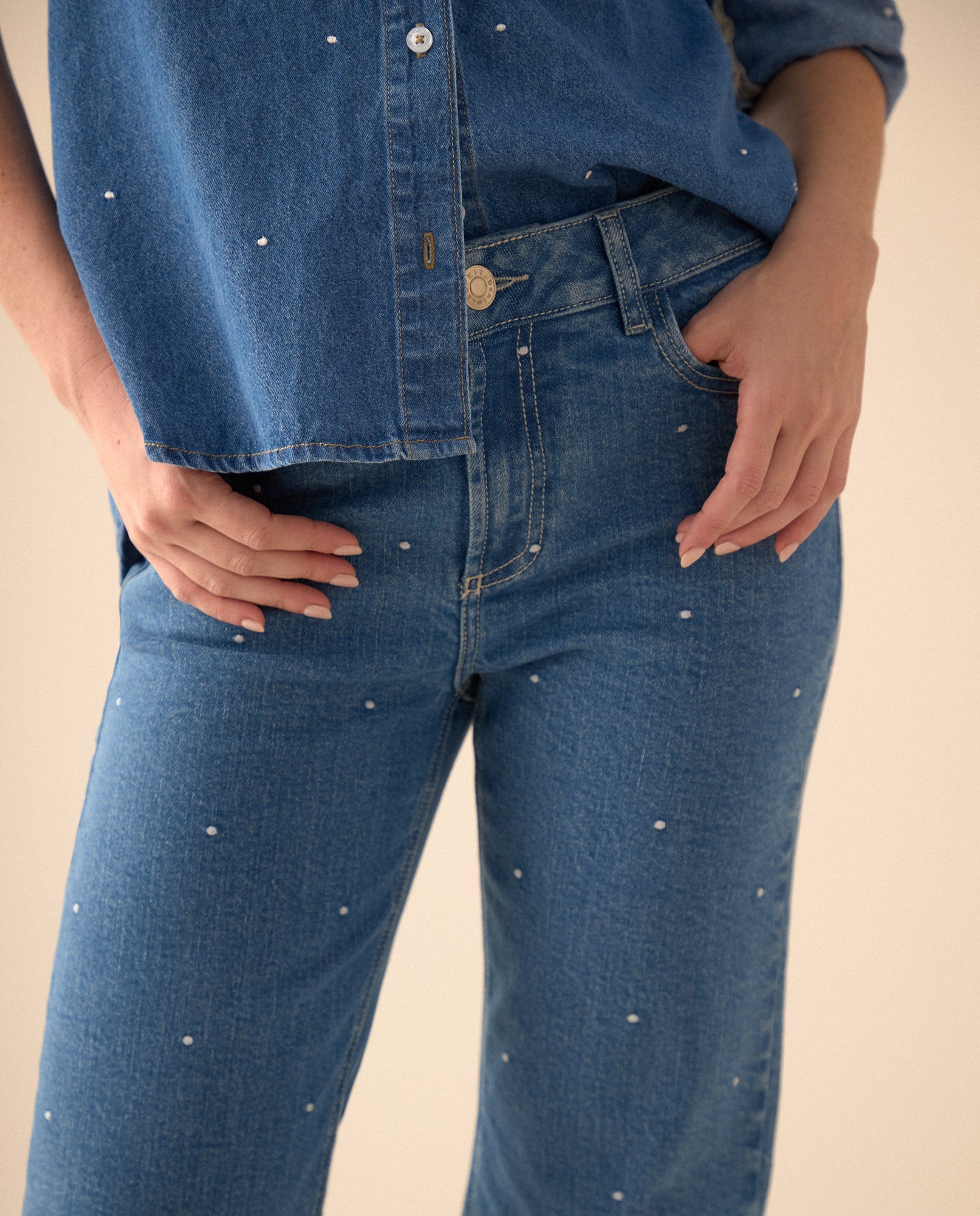 Jean de ruedo con guardapolvo para mujer - Azul 34_671G020_AZU174027_5