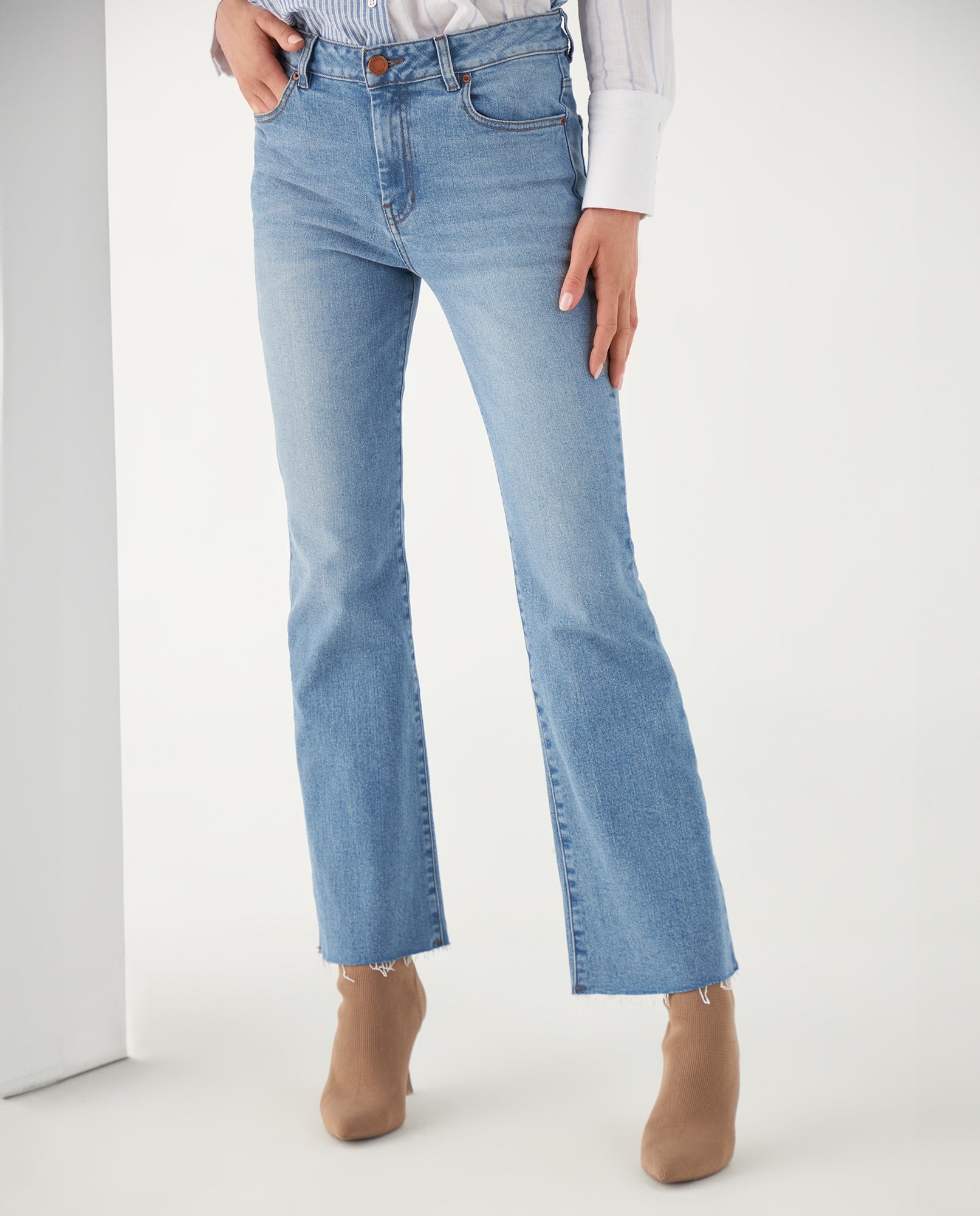 Jean Boot Cut para mujer - Azul 34_672F009_AZU174027_3