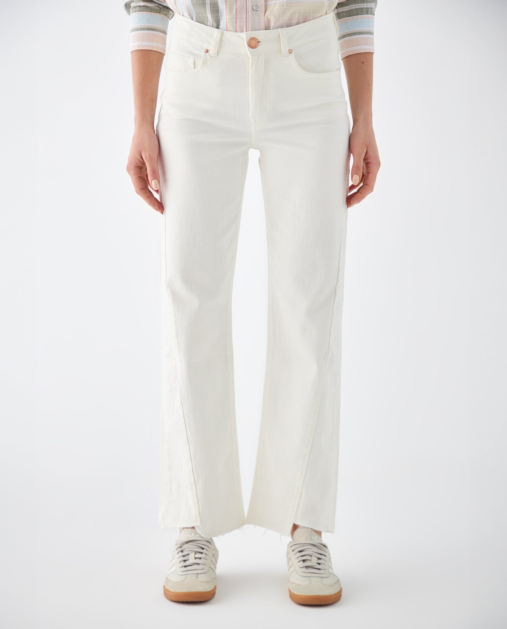 Jean Straight con ruedo al corte para mujer - Crudo 34_672F014_CRU120105_3
