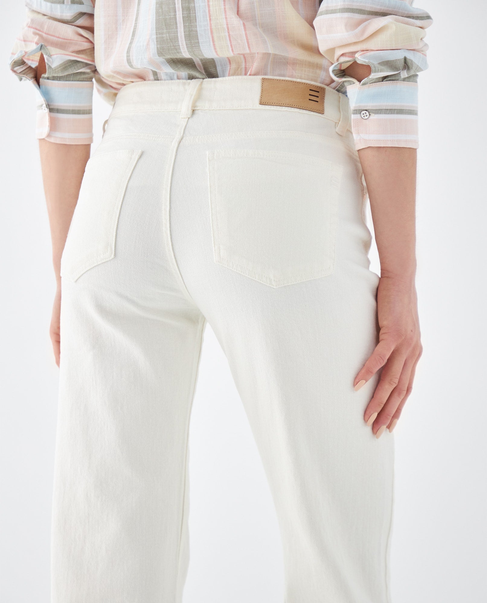 Jean Straight con ruedo al corte para mujer - Crudo 34_672F014_CRU120105_5